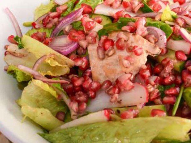Salada Fatuch & Molho Zahtar