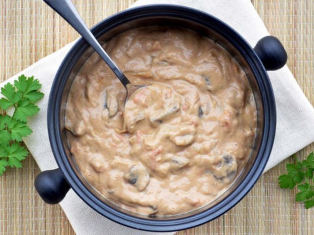 Estrogonofe de Cogumelos Paris com Creme de Arroz