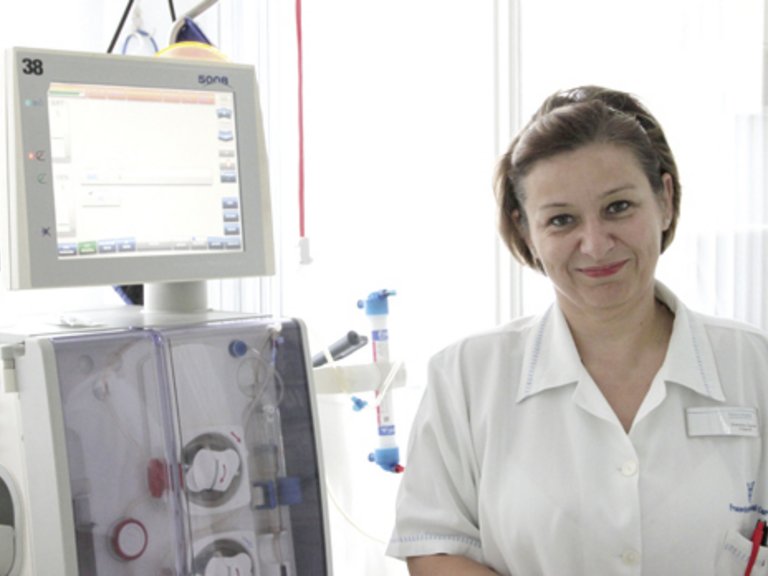 Agnes Szekeres, enfermeira chefe do Centro da NephroCare em Cegled